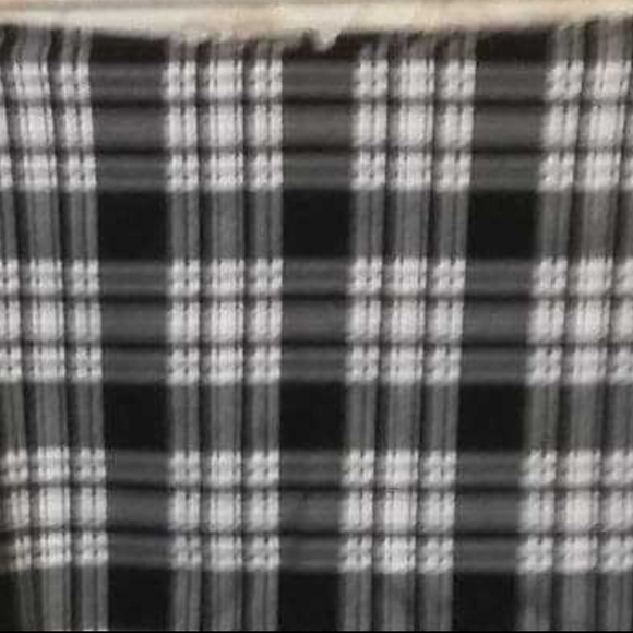 Plus size black and white plain pencil skirt - Picture 2 of 2